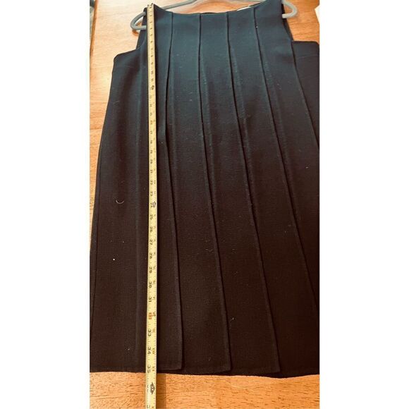 MILA SCHON ITALIAN DESIGNER QUIET LUXURY BLACK PLEATED WOOL DRESS SZ 12 (44) - Picture 10 of 11